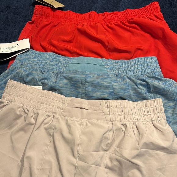 Nike Women's Athletic Shorts XL - Red, Blue, Cream NEW 3 Pairs - Picture 6 of 6